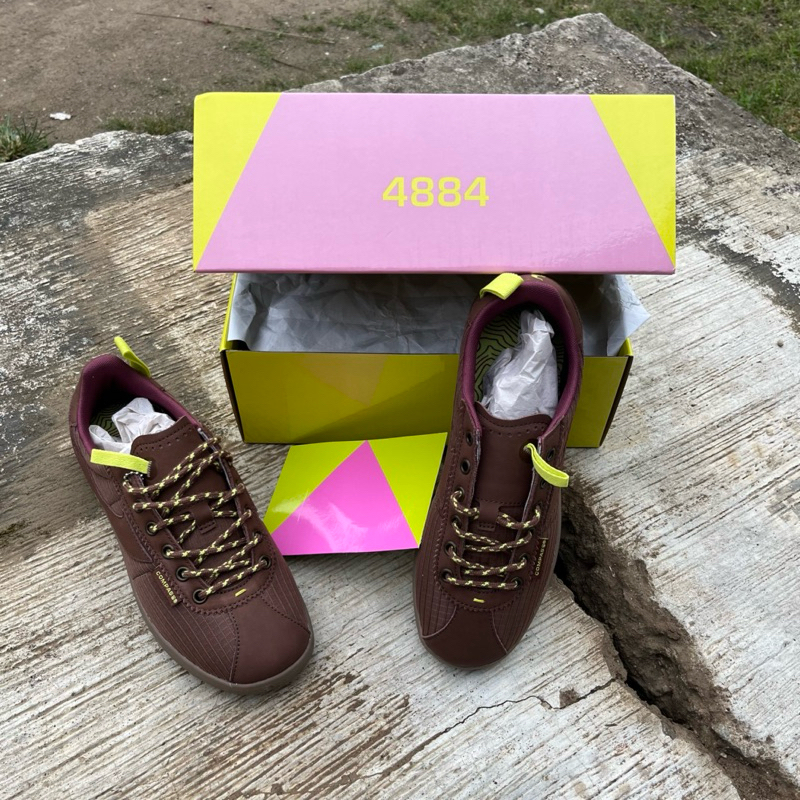 Compass Tribune 4884