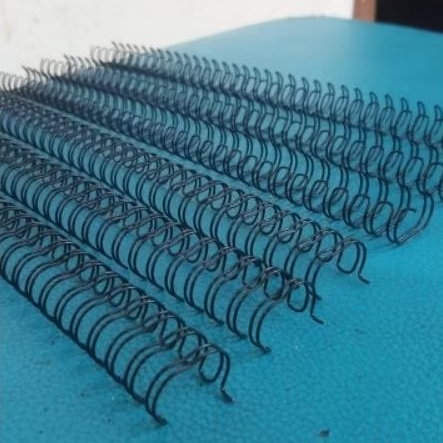 

Ring Kawat Spiral Jilid Pitch 2:1 dan 3:1 Eceran per batang Jumlah Lubang Custom O Binding Wire Loops Custom