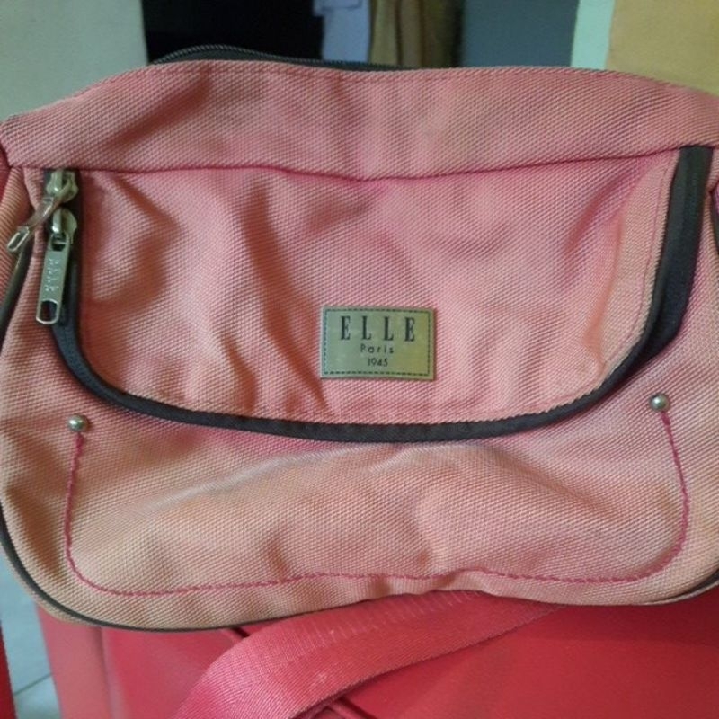 Tas wanita elle