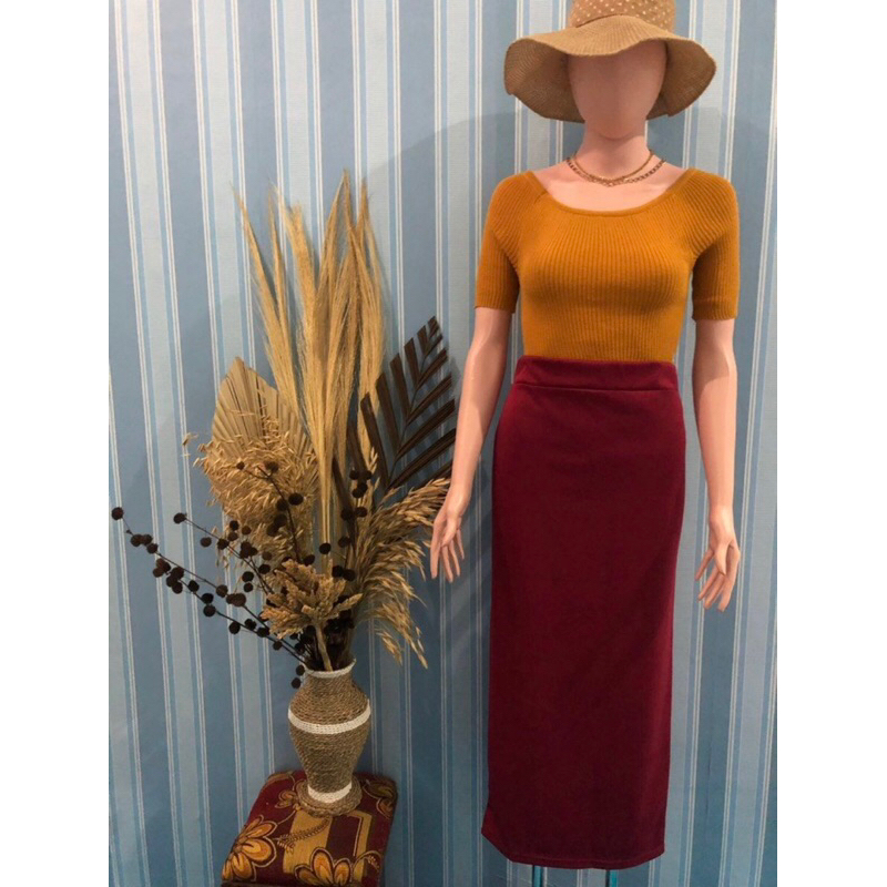 ROK PENCIL MERAH MAROON