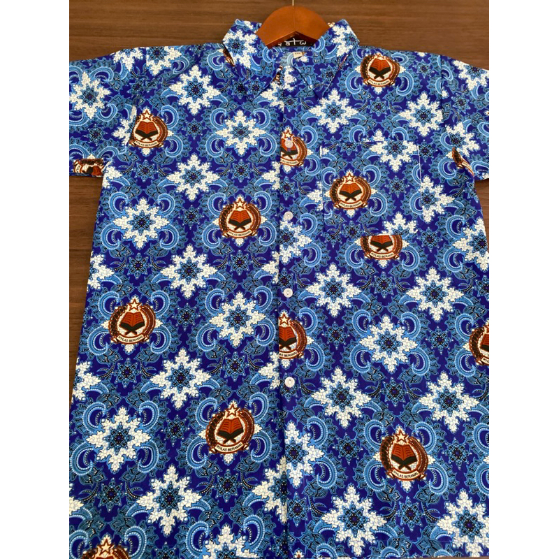 Baju Batik Sekolah SMP Motif Lugina Biru Nasional kemeja batik sekolah MTS