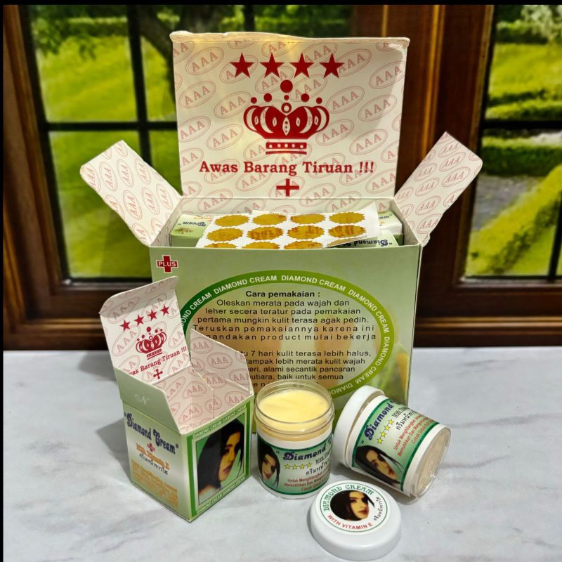 

Promo!! Lusinan - Dus Untuk Diamond Putih isinya Krim