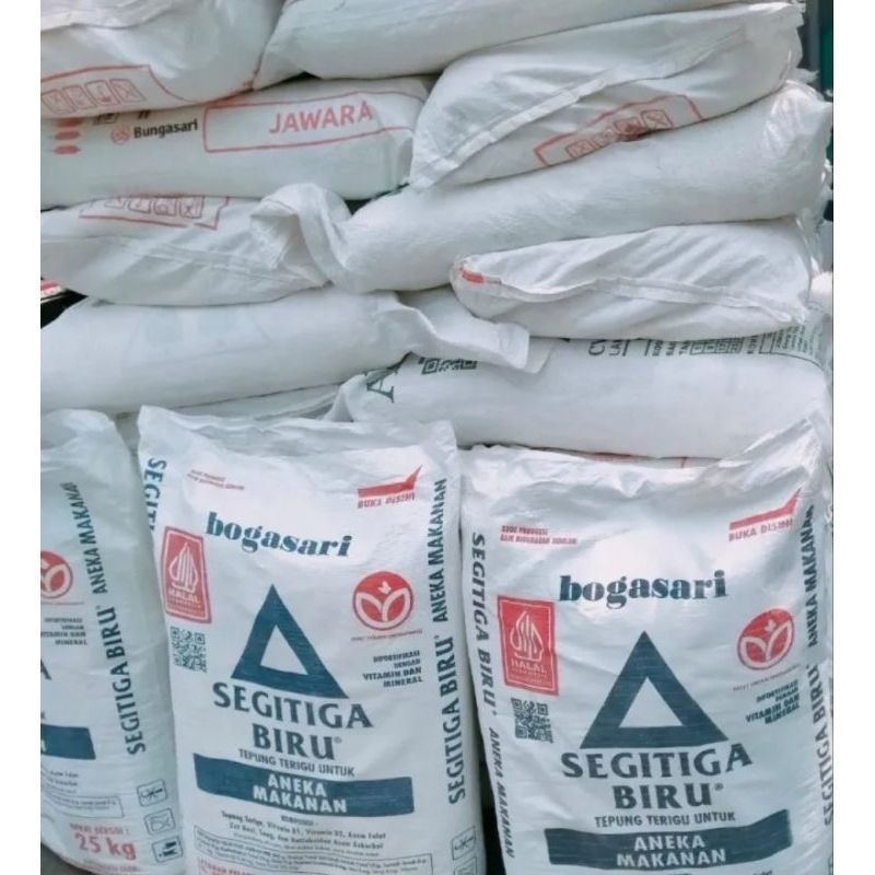 

karung bekas terigu 25kg ( isi 20 lembar )