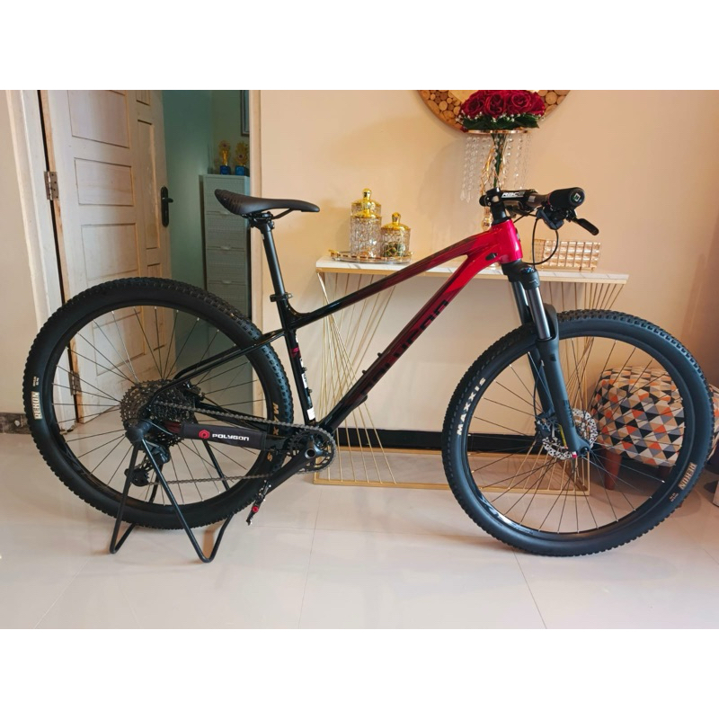 POLYGON XTRADA 6 2025