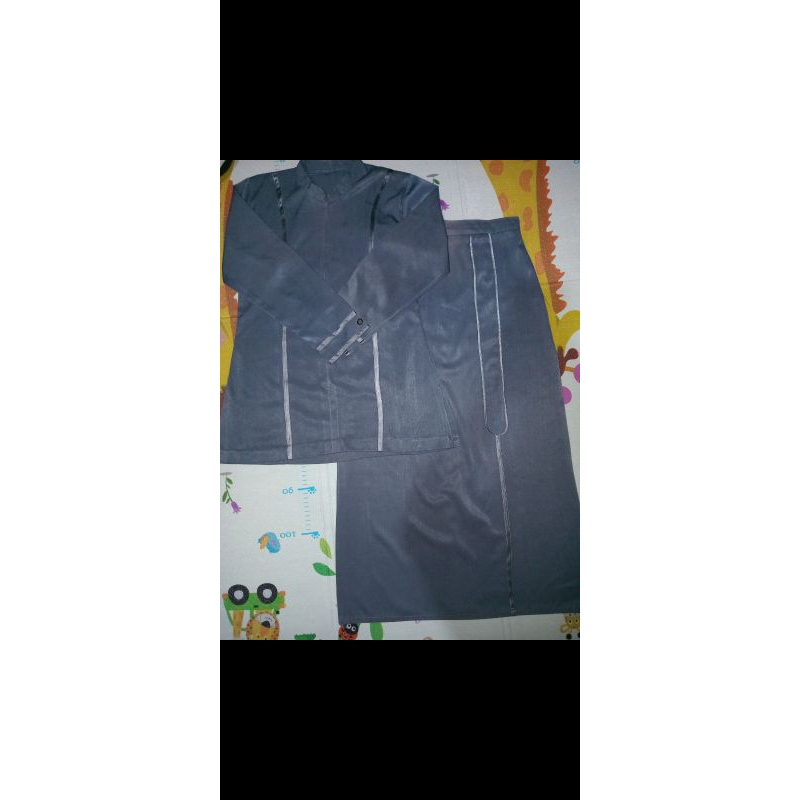 preloved satu set seragam guru