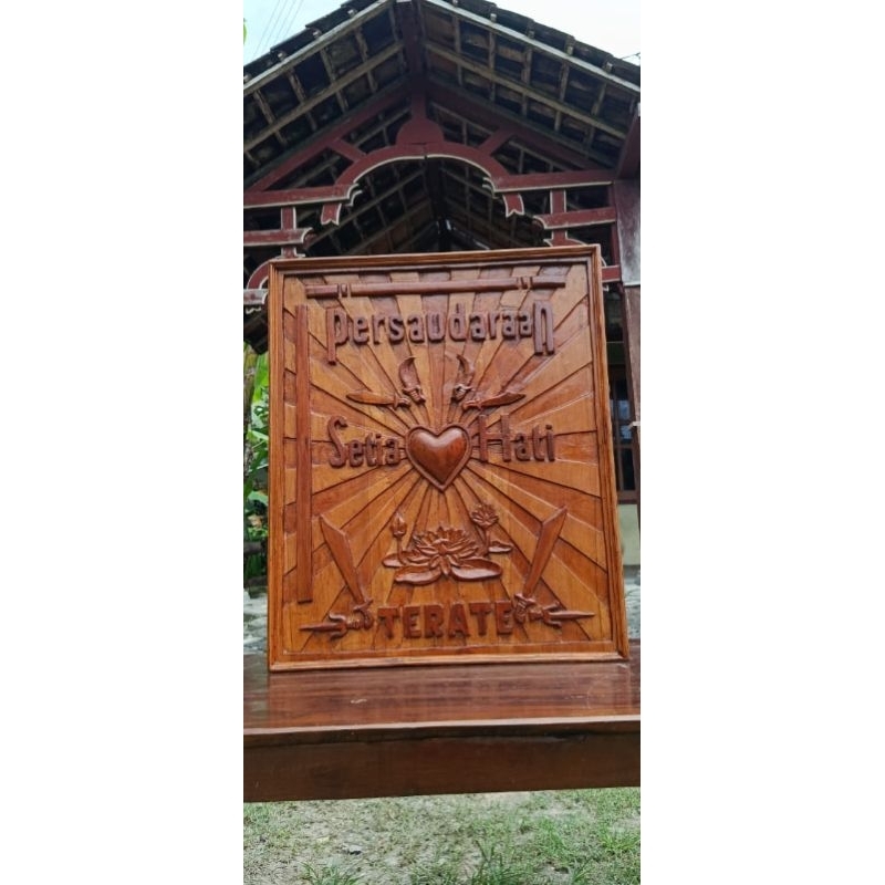 UKIRAN MOTIF BET PSHT BAHAN KAYU JATI 50cm x 60 tebal 3cm