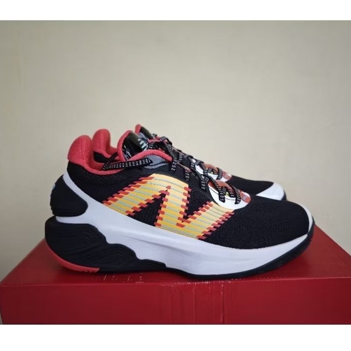 Sepatu Basket WXY V5 Black - 44