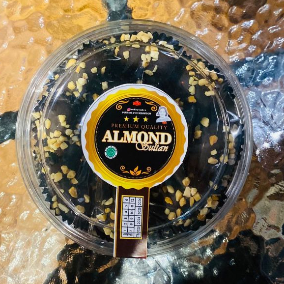 

Almond Sultan / Rumah Jajan Bu Henny