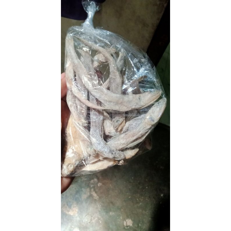 

Ikan Asin kacangan...kemasan 200 gr