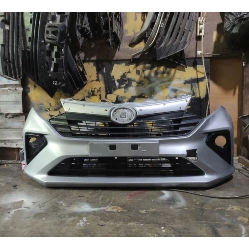 Bumper bemper depan Mobil Daihatsu Sigra 2020 2021 2022 Original