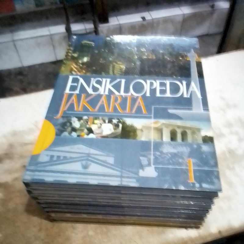 Ensiklopedia Jakarta. Jakarta Tempo Doeloe ,Kini & Esok Satu Set (8 buku)
