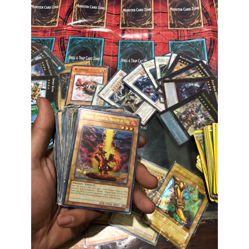 kartu koleksi yugioh