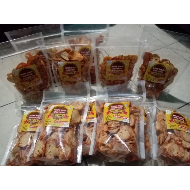 

KERIPIK BASO RASA PEDAS - DAFA SNACKPedasnya Nendang, Gurihnya Bikin Nagih!