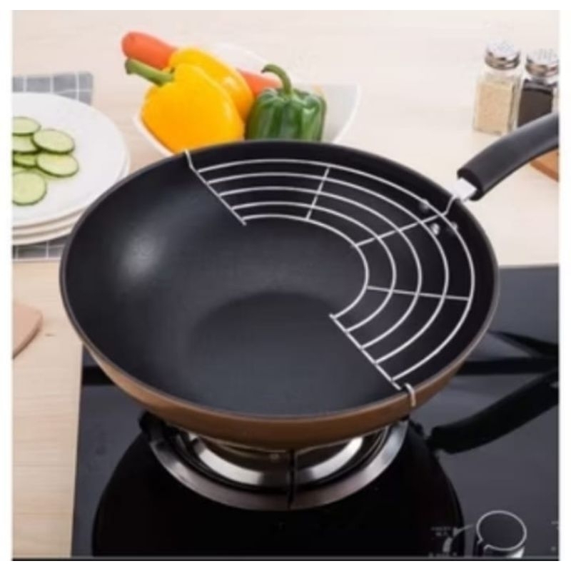 Peniris minyak untuk gorengan