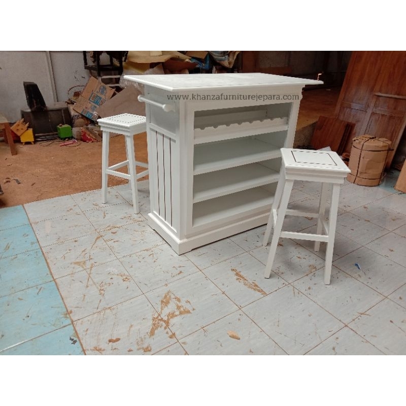 meja mini bar desain modern di lengkapi 2 kursi minimalis