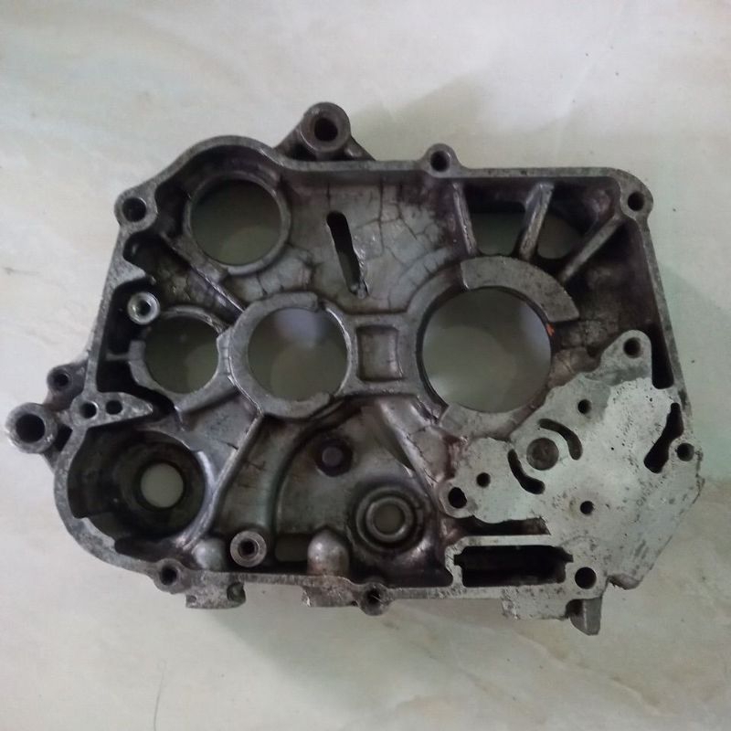 krengkes kanan honda grand pompa oli kanan