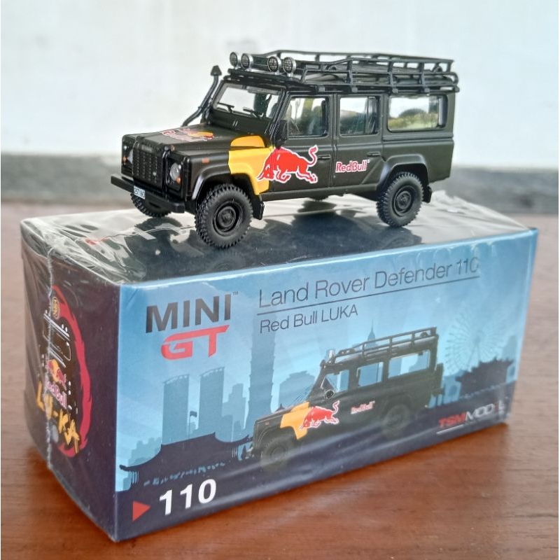 Mini-GT: LAND ROVER DEFENDER (REDBULL)