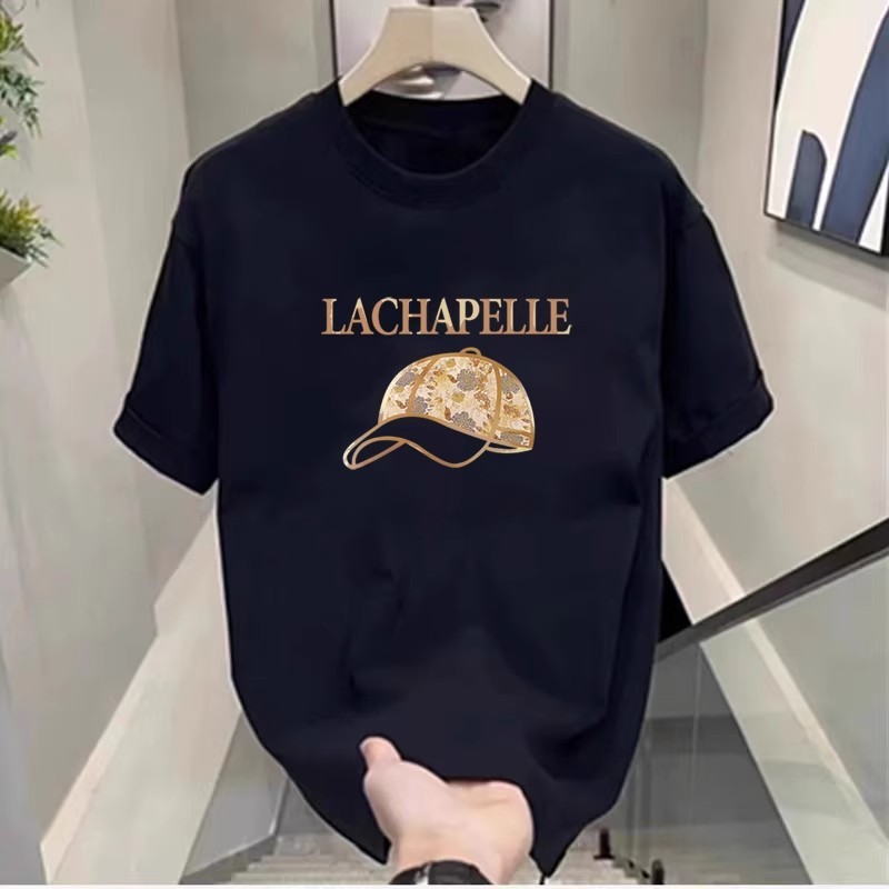 CODKAOS PRIA KEREN TERBARU/Kaos Distro Hitam LACHAPELLE – Desain Topi Emas, Gaya Keren Maksimal
