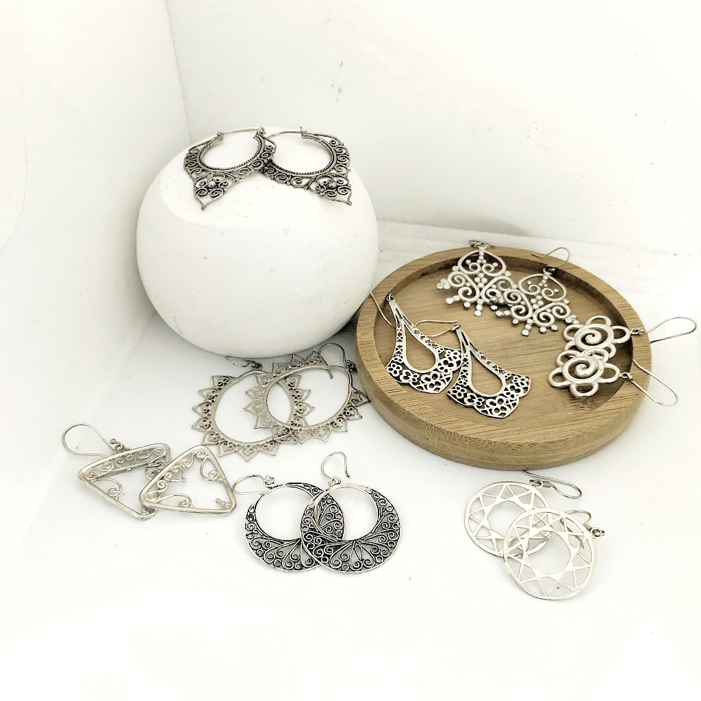 Anting Wanita Alloy Alpaka Lapis Perak Kawat Ukir Watesya