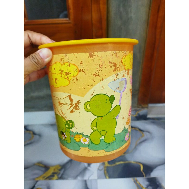 toples tiwi 1,9 liter minus mines tupperware second preloved