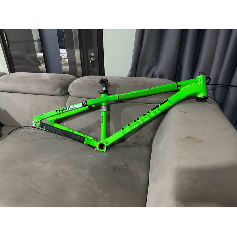 frame thrill wreak Dj