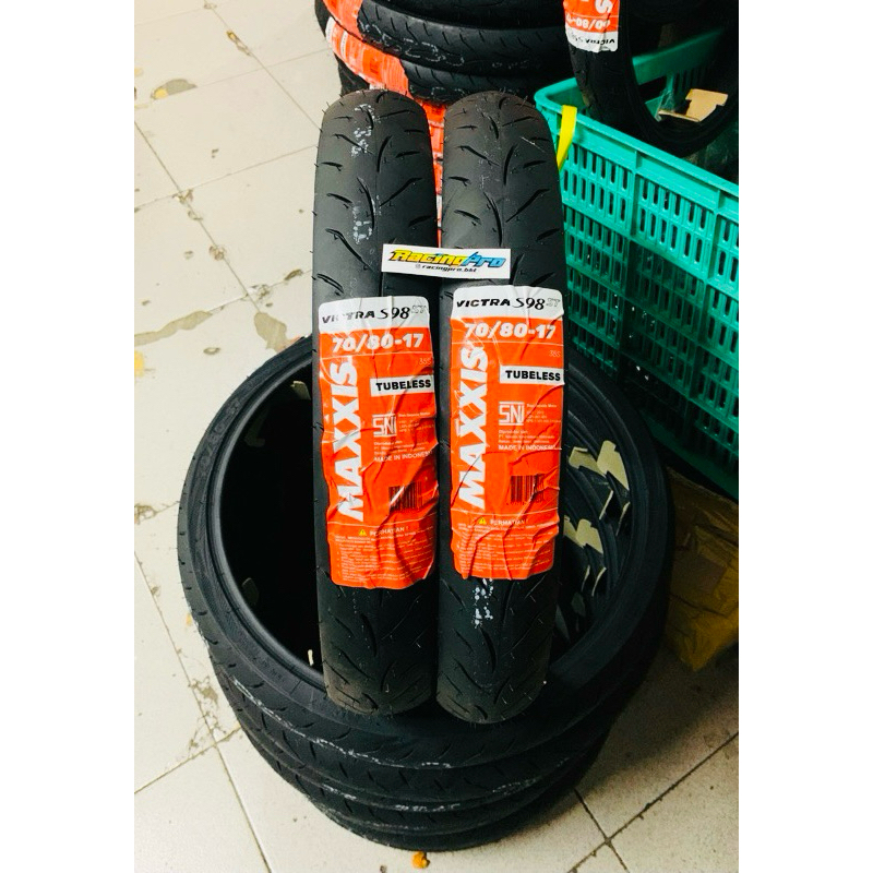 Maxxis Victra 70/80-17 Tubeless...
