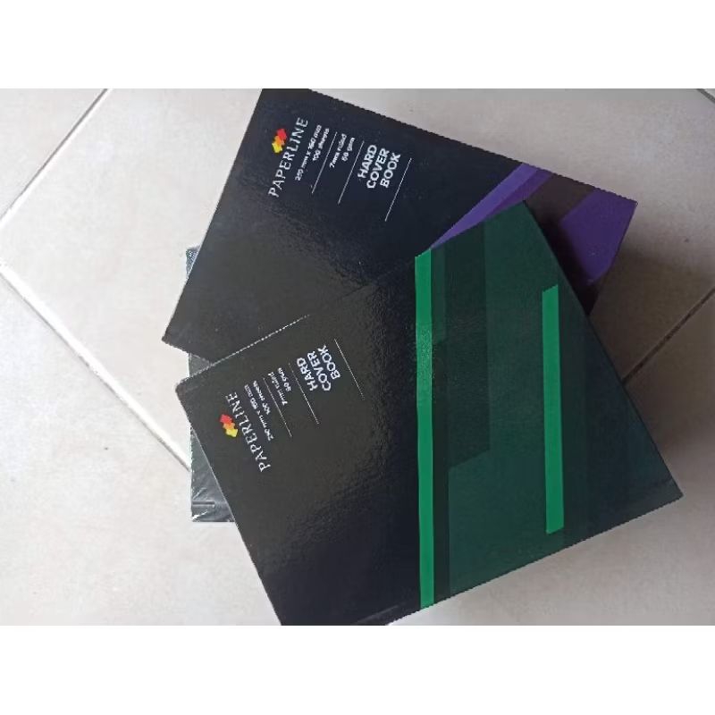 

Buku kwarto/Quarto Hardcover 100 paperline pro edition