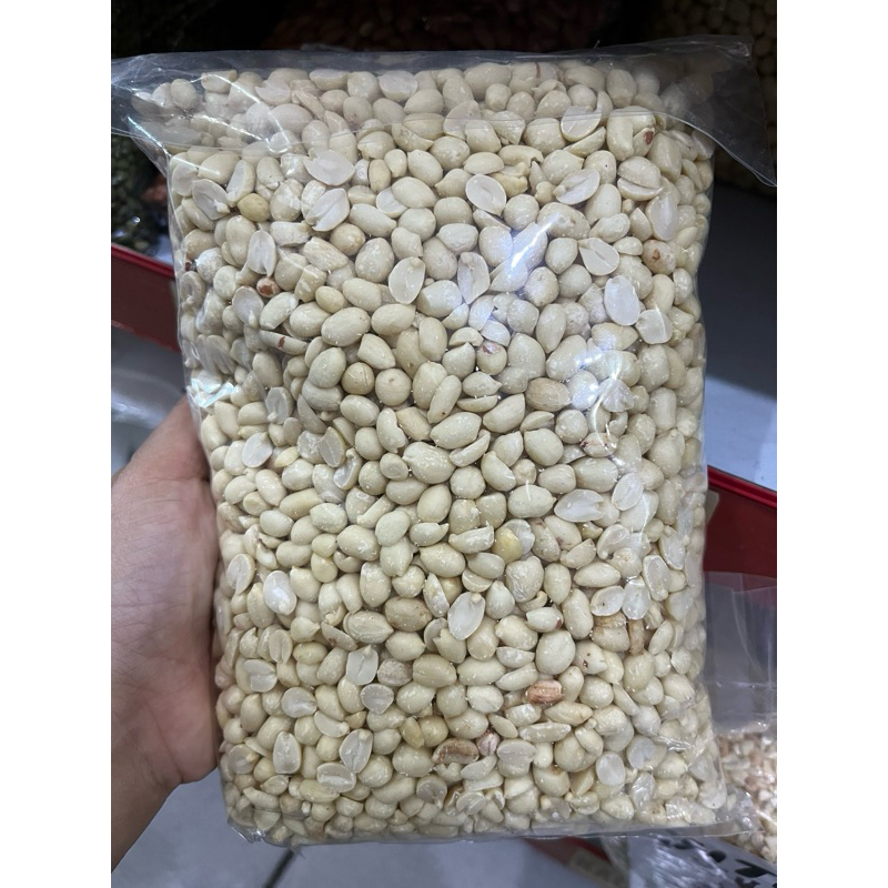 

Kacang kupas