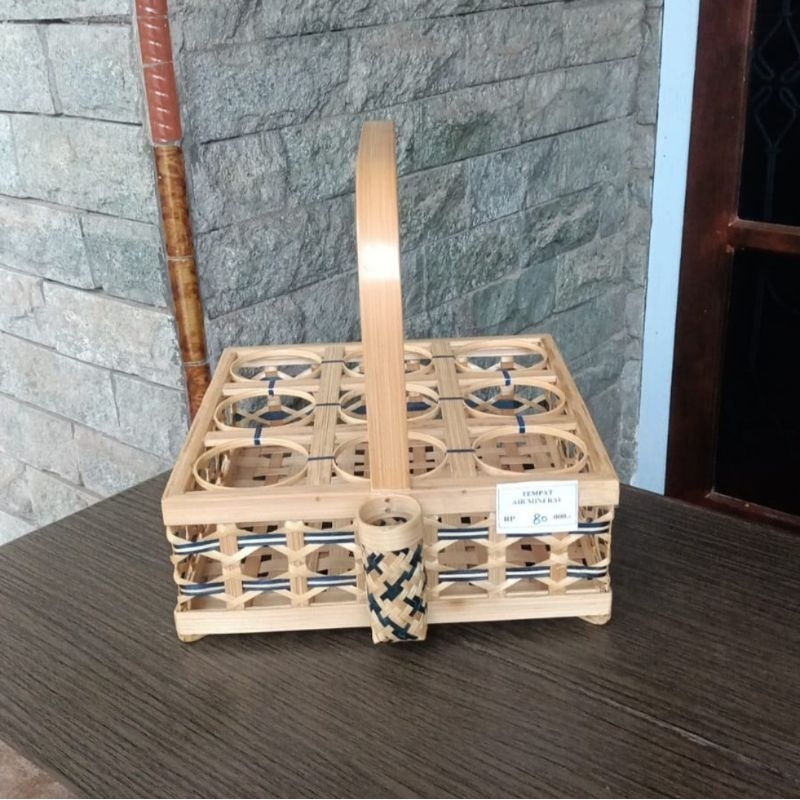 Kerajinan Bambu Tempat Air Mineral