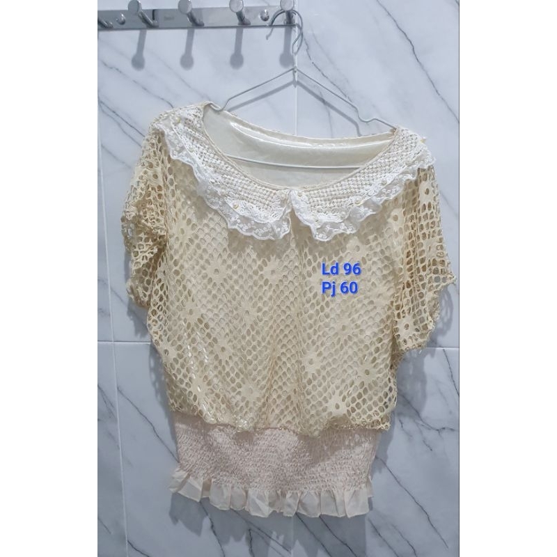 blouse renda preloved