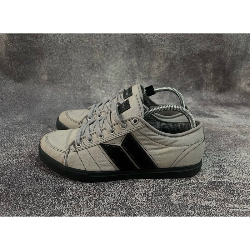 Sepatu Macbeth Manchester Grey Official Merchandise