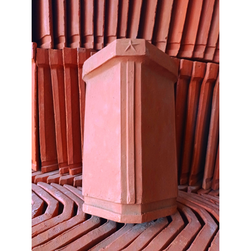 Kerpus wuwung lancip segitiga