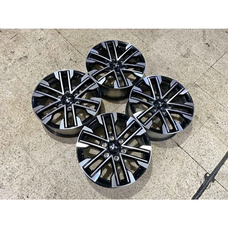 VELG MOBIL BEKAS OEM MITSUBISHI PAJERO FACELIFT RING18 LEBAR 7,5 BAUT 6X139 ET38