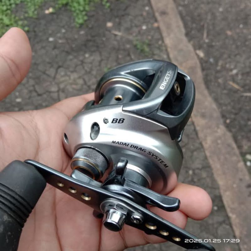 Shimano engetsu BB ) reel baitcasting / reel BC / reel bekas second