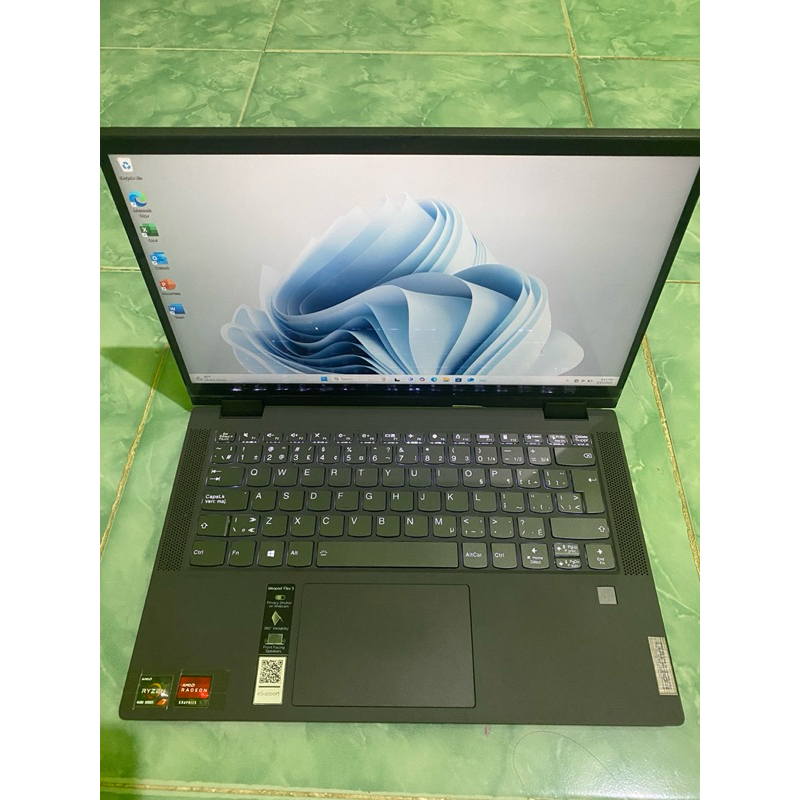 LENOVO IDEA FLEX 5 AMD RYZEN 7- RAM 16GB SSD 512 GB