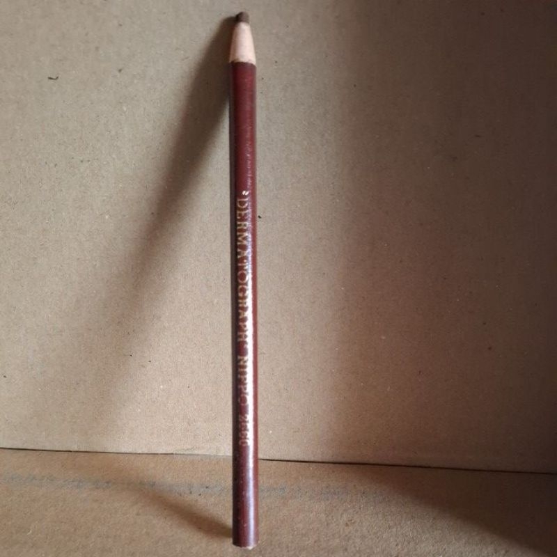 

pensil kaca/ dermatograph nippo coklat For skin, glass, metal, vinyl,celliphane etc