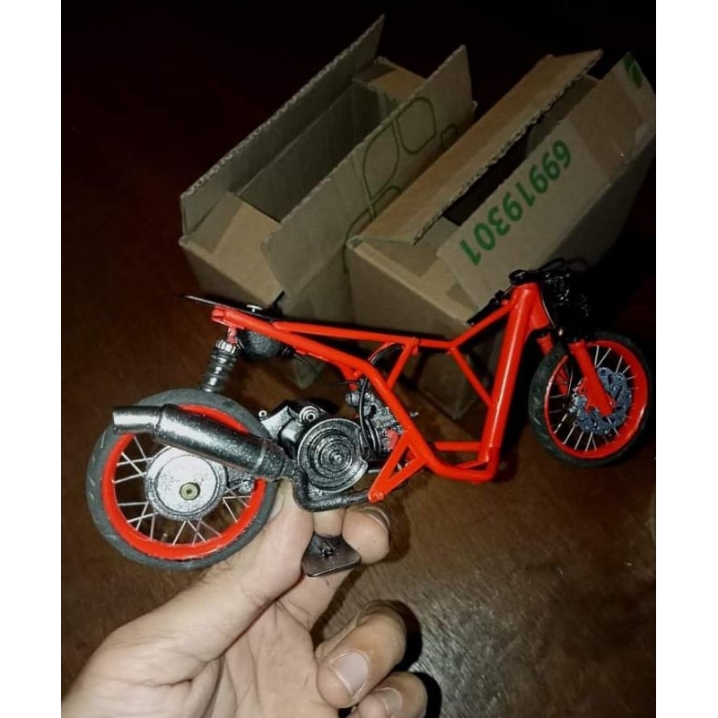 miniatur motor drag Yamaha Mio sporty ala Thailand style