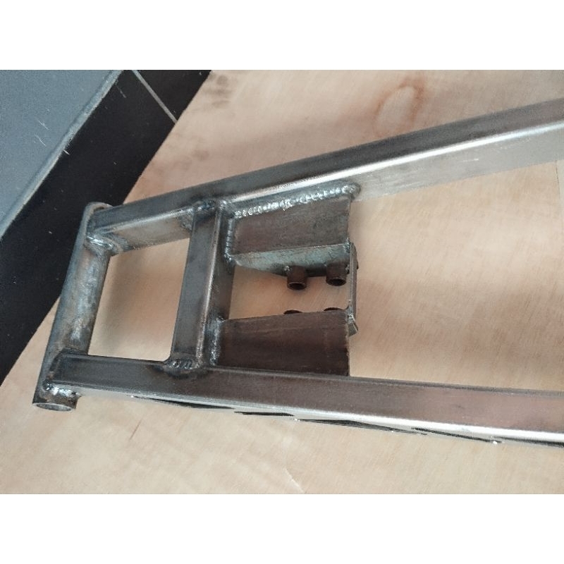 arm copy jrp  satria f segitiga garis  panjang 65,68