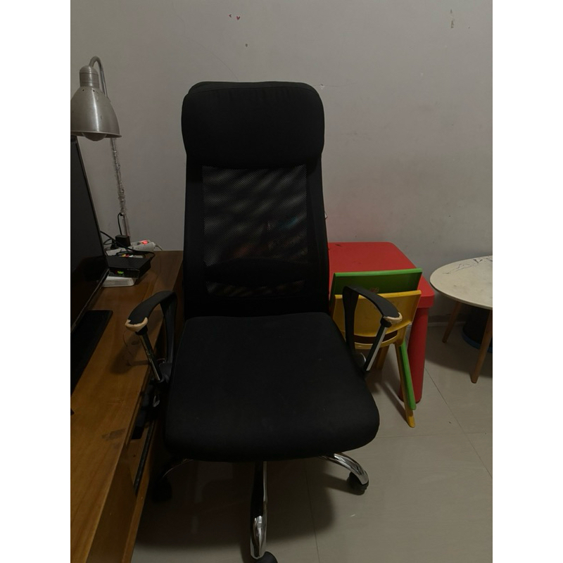 KURSI KANTOR KURSI KERJA INFORMA FREE GANTUNGAN TOPI/TAS