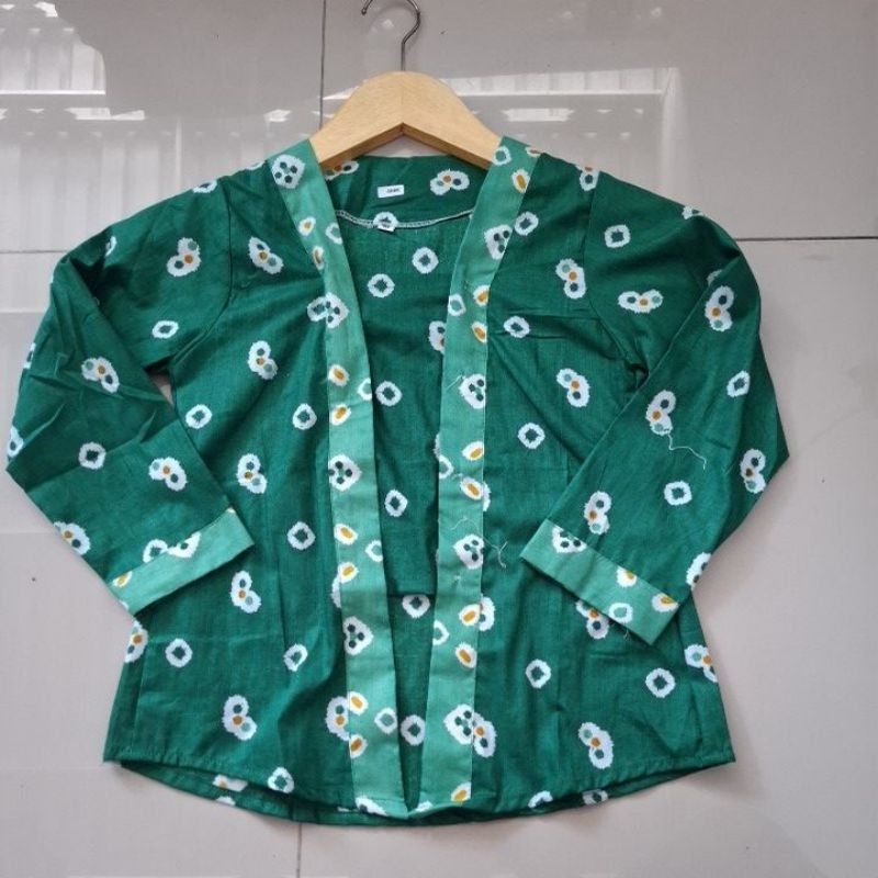 Kebaya Kutubaru anak motif jumput