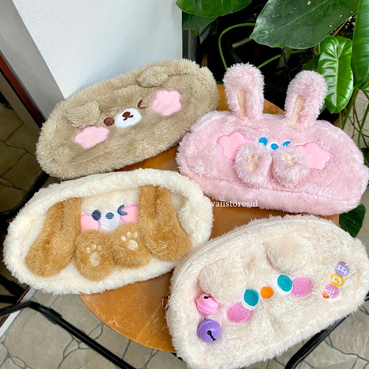 

Tempat Pensil Bulu Beruang Bear Coklat Kelinci Pink Bulu Halus Pencil Case Tempat Penyimpan Alat Tulis Lucu Unik Hadiah Kado Gift