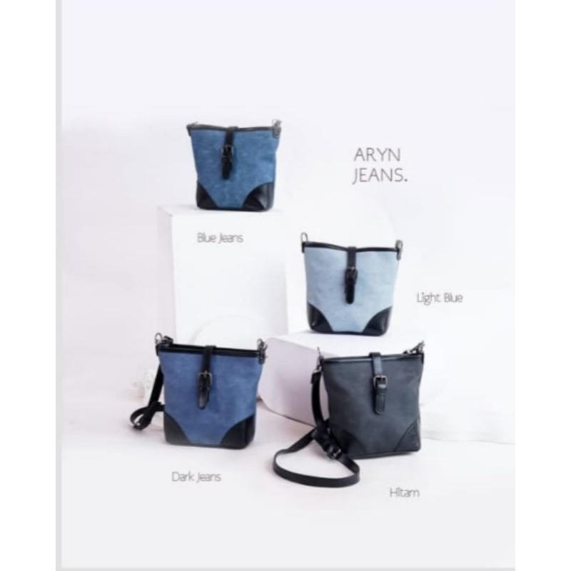 Makassar. Tas Selempang wanita aryn jeans terbaru