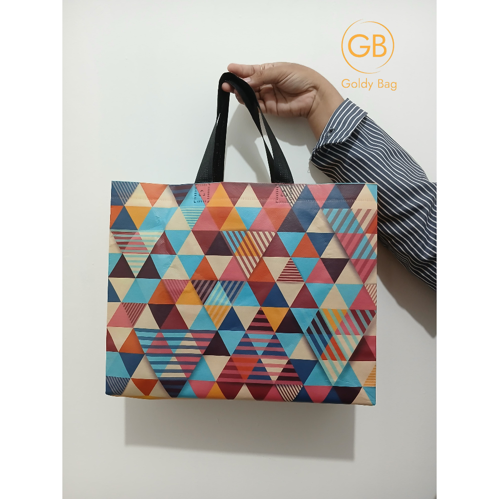 

TAS SOUVENIR / GOODIE BAG GAMBAR KARAKTER