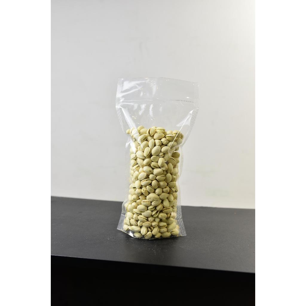 

Kacang Fustuk 1KG / Pistachio Khas Arab Saudi Almond / Oleh oleh Haji Umroh Kualitas Premium