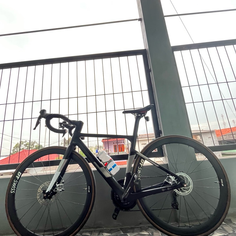 Roadbike Java Vesuvio second