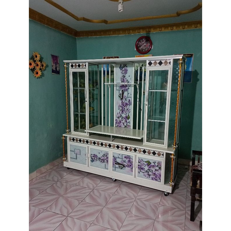 Buffet Tv Aluminium / Penyekat ruangan