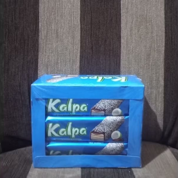 

Kalpa wafer cokelat kelapa/1 box isi 12 pcs/renyah lezat bikin nagih berat : 24 gr