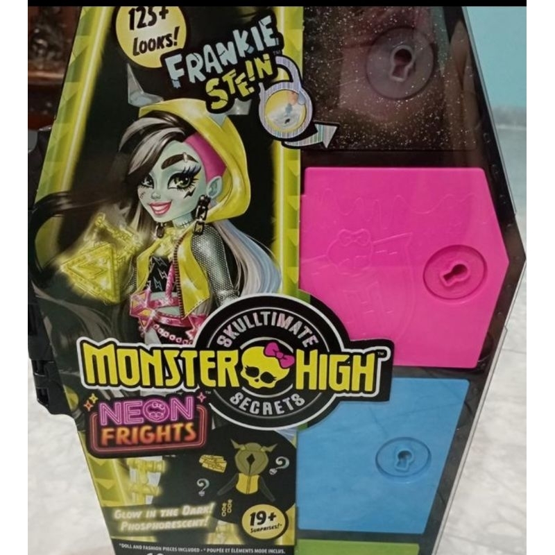 monster high neon fright Frankie Stein