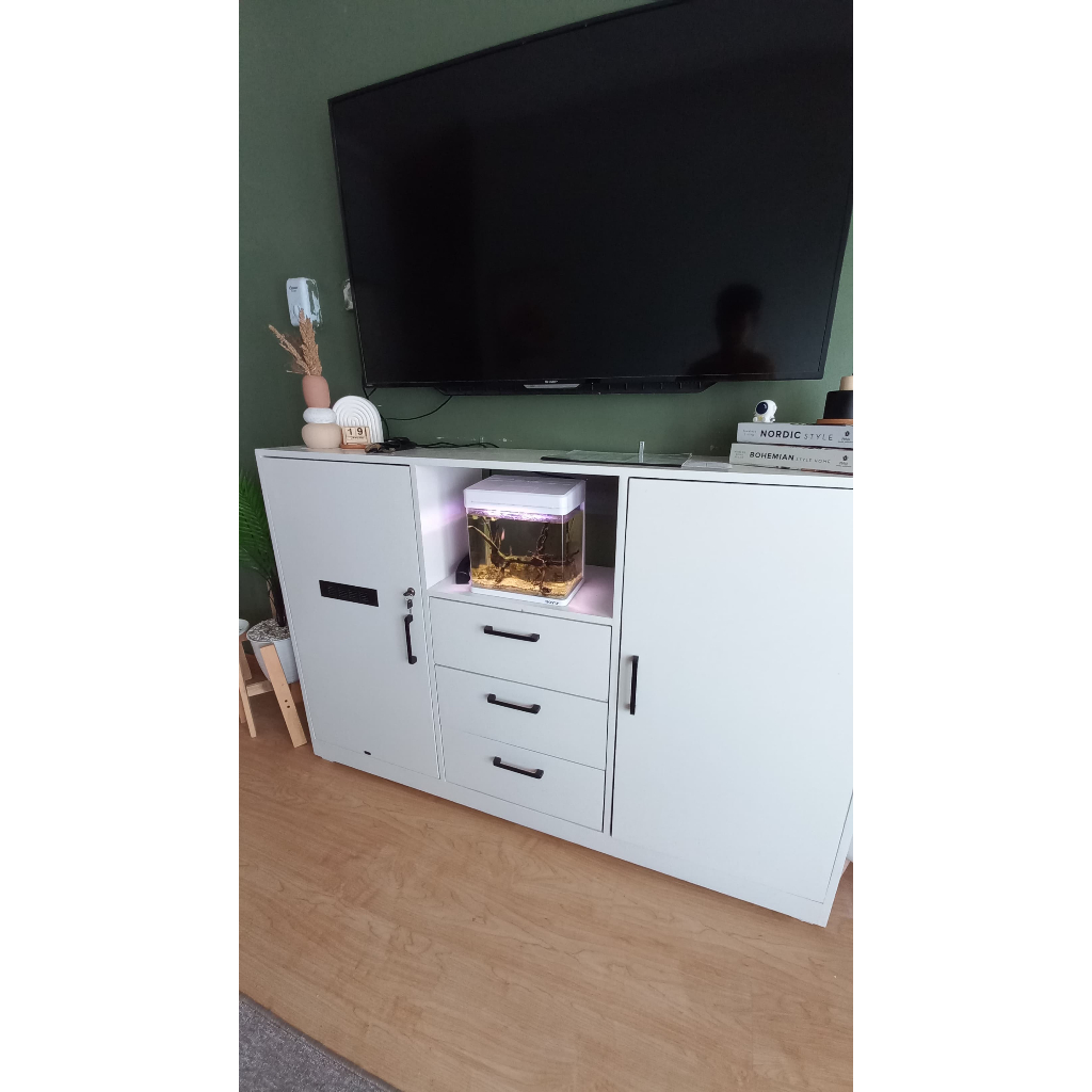 BUFFET TV MINIMALIS/LEMARI TV RUANG TAMU FINISHING DUCO