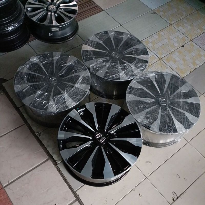 velg original Honda BRV prestige r17